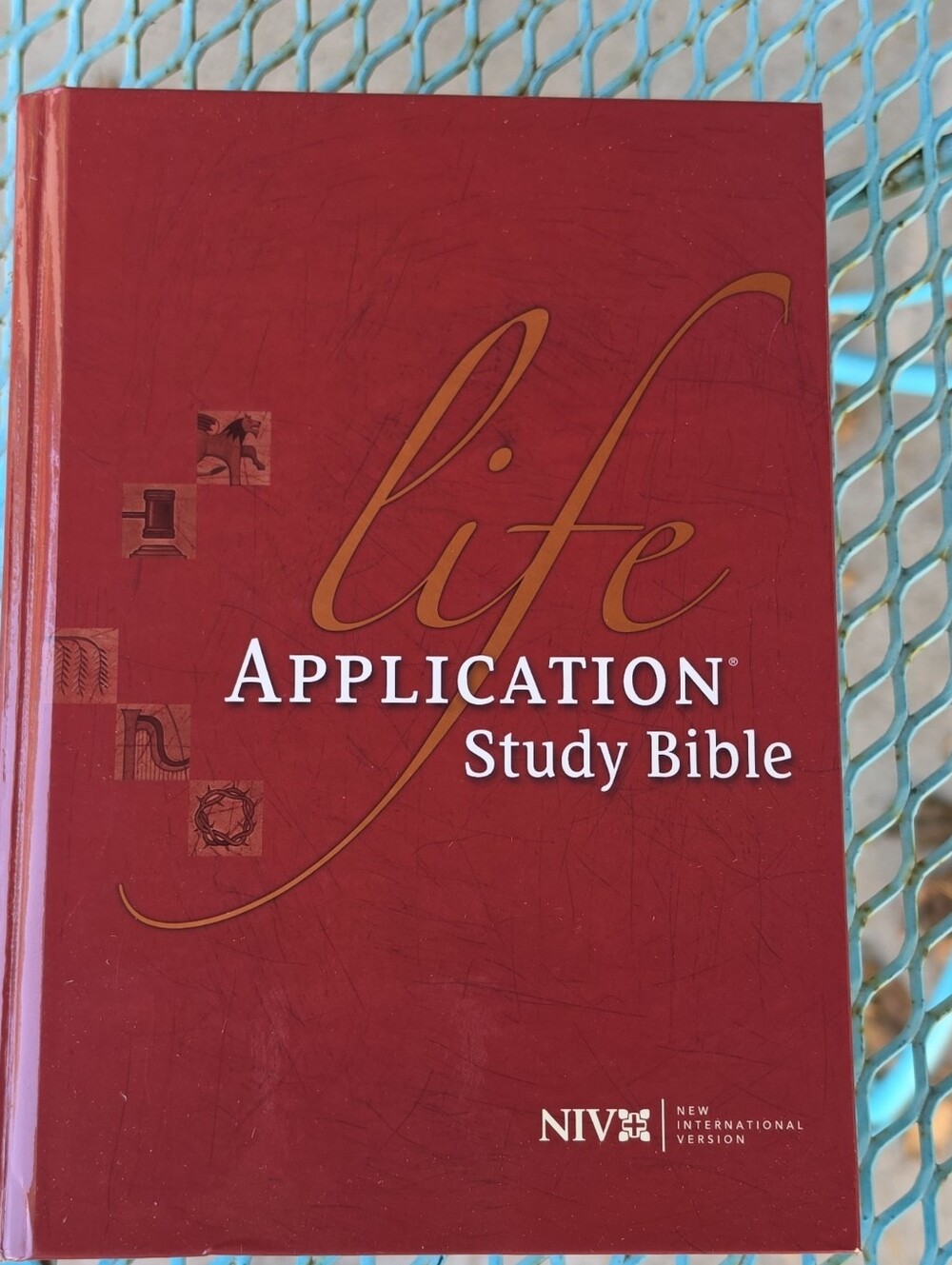 NIV Life Application Study Bible - Red Hardcover Edition